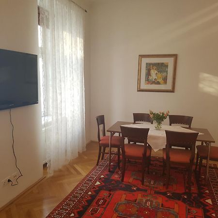 Urban Serviced Apartments Viyana Oda fotoğraf